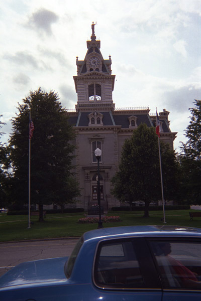 misc_old_building01
