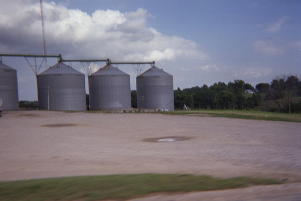 misc_silo01